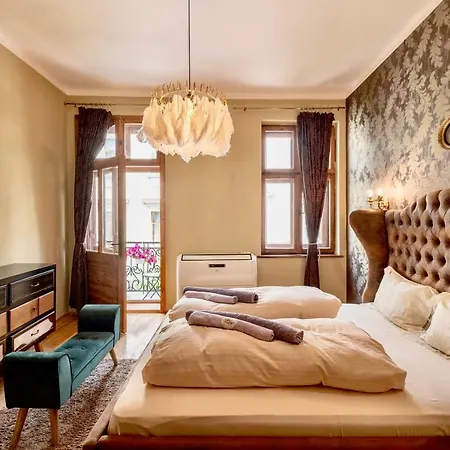 Center Stylish 3 Bedroom * סופיה