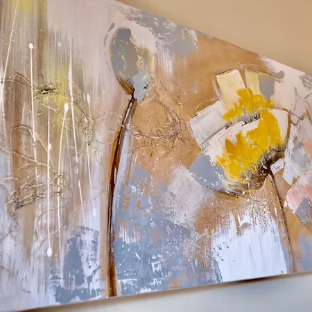 Center Stylish 3 Bedroom 索菲亞