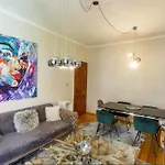 Center Stylish 3 Bedroom