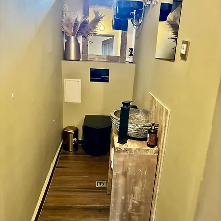 Center Stylish 3 Bedroom Apartament Sofia