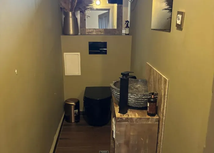 Апартамент Center Stylish 3 Bedroom *