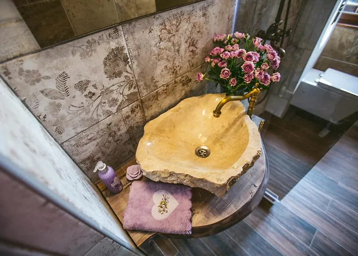 Center Stylish 3 Bedroom * София