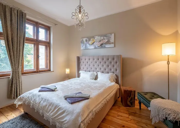 Апартамент Center Stylish 3 Bedroom София