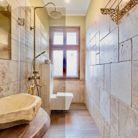 Center Stylish 3 Bedroom Apartman